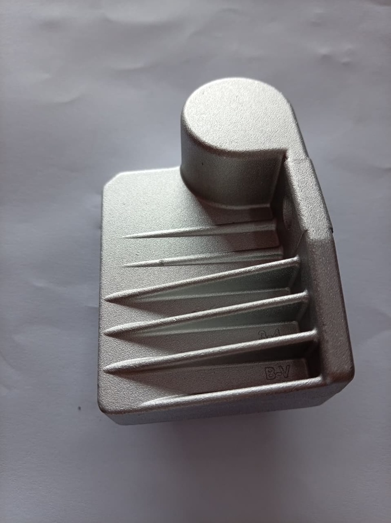 REGULADOR DE VOLTAJE