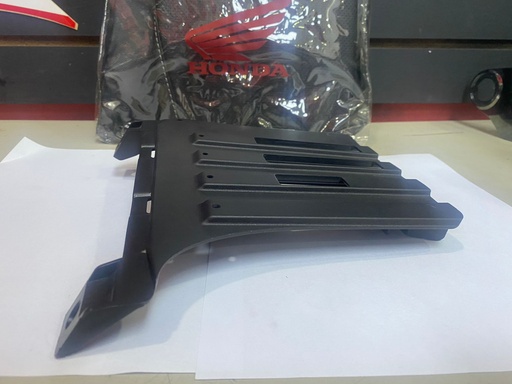 [64360-K0E-D20] CUBRETABLERO, INFERIOR CENTRAL (TRAS.)